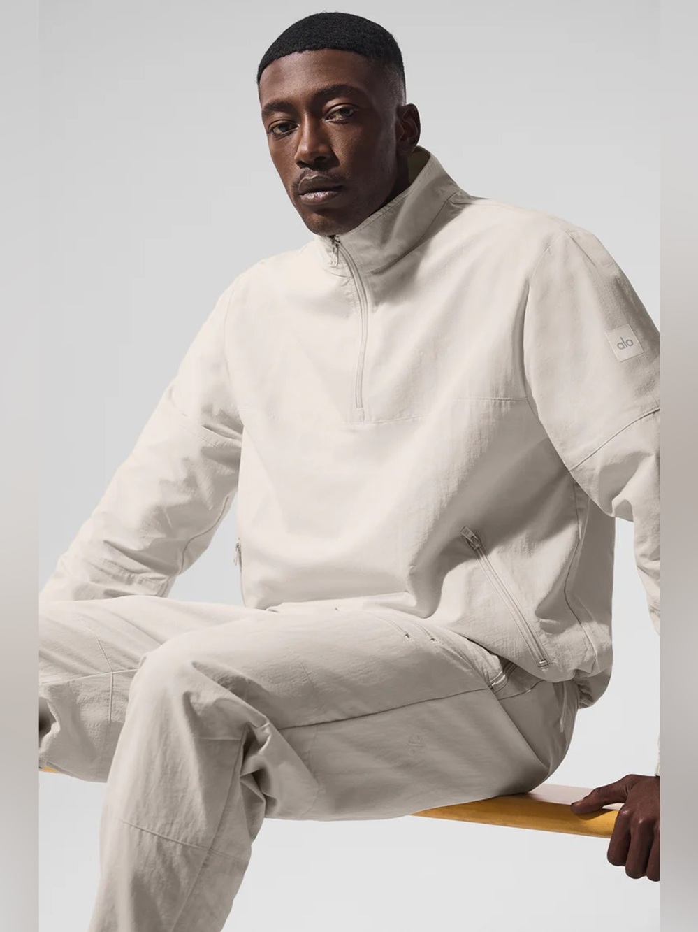 ALO *NWT* Light Weight Takeaway Track Pullover in Bone - XL